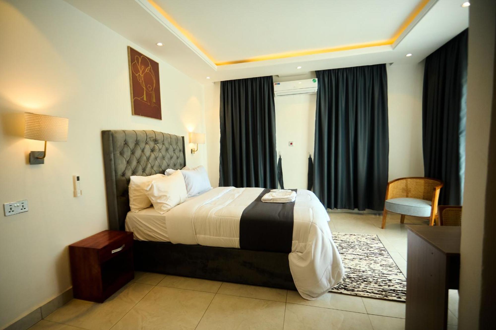 Aiden Homes And Apartments Hotel Koforidua Extérieur photo