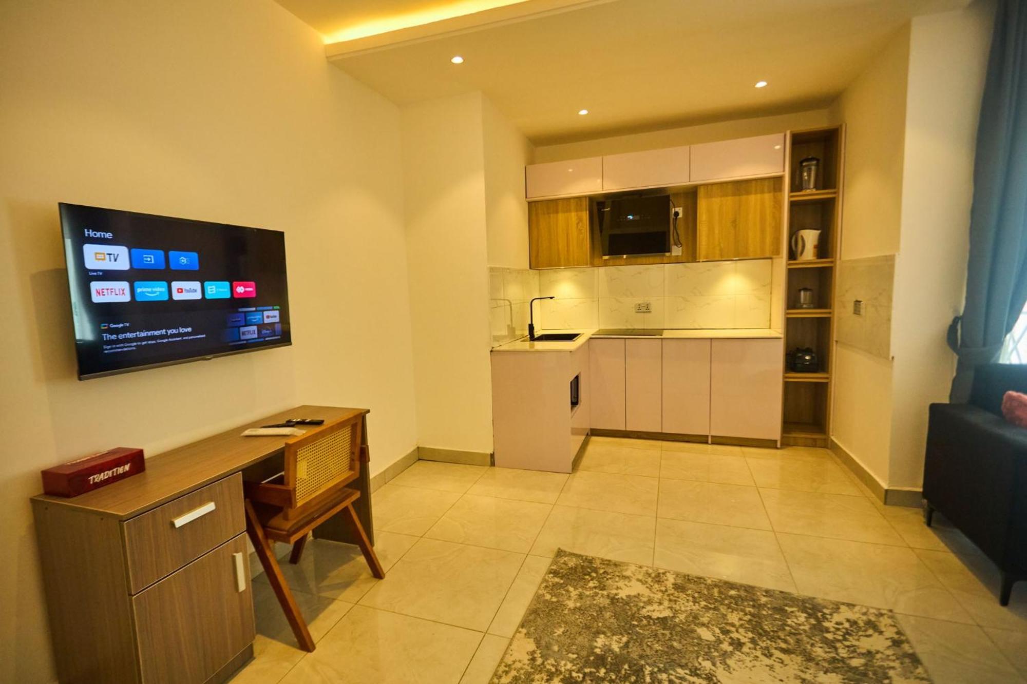 Aiden Homes And Apartments Hotel Koforidua Extérieur photo