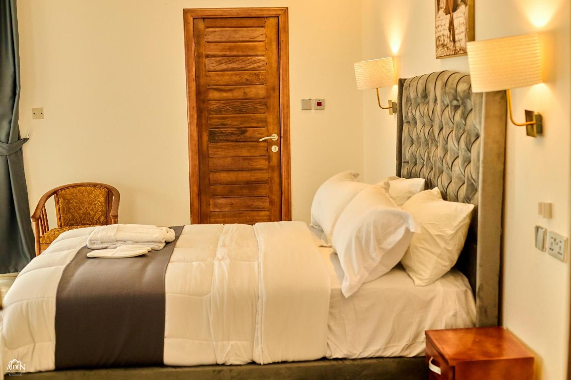 Aiden Homes And Apartments Hotel Koforidua Extérieur photo