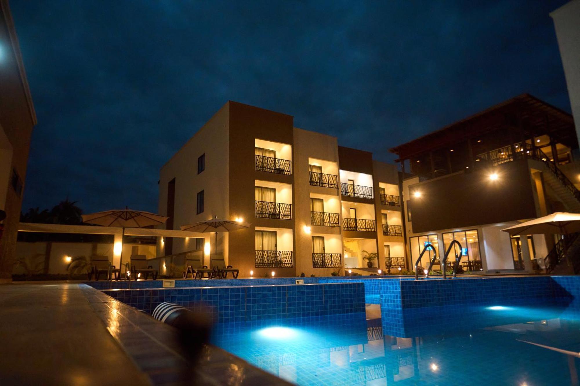 Aiden Homes And Apartments Hotel Koforidua Extérieur photo