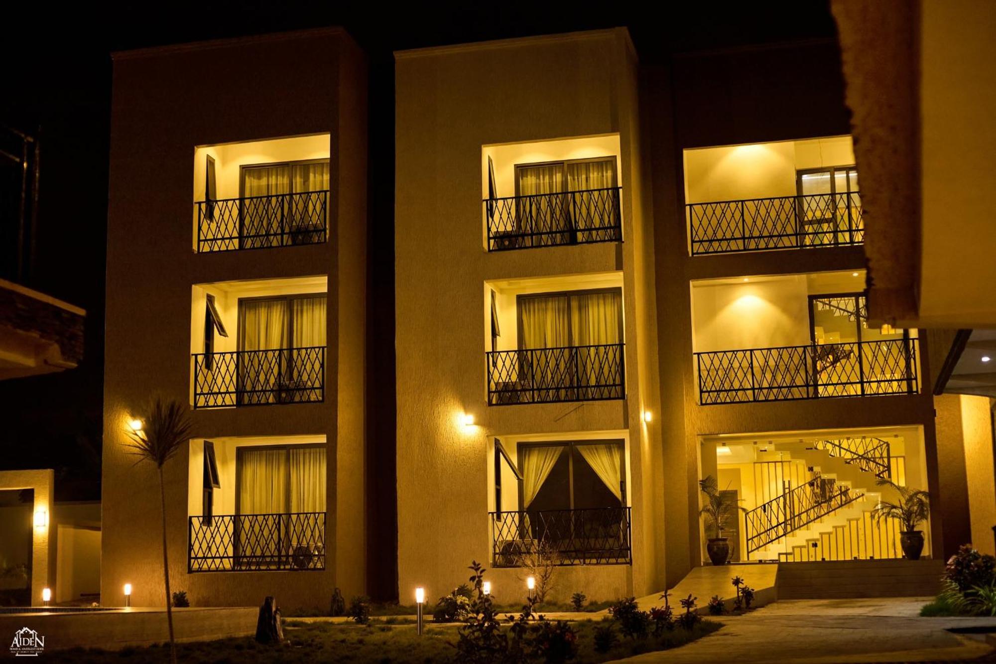 Aiden Homes And Apartments Hotel Koforidua Extérieur photo